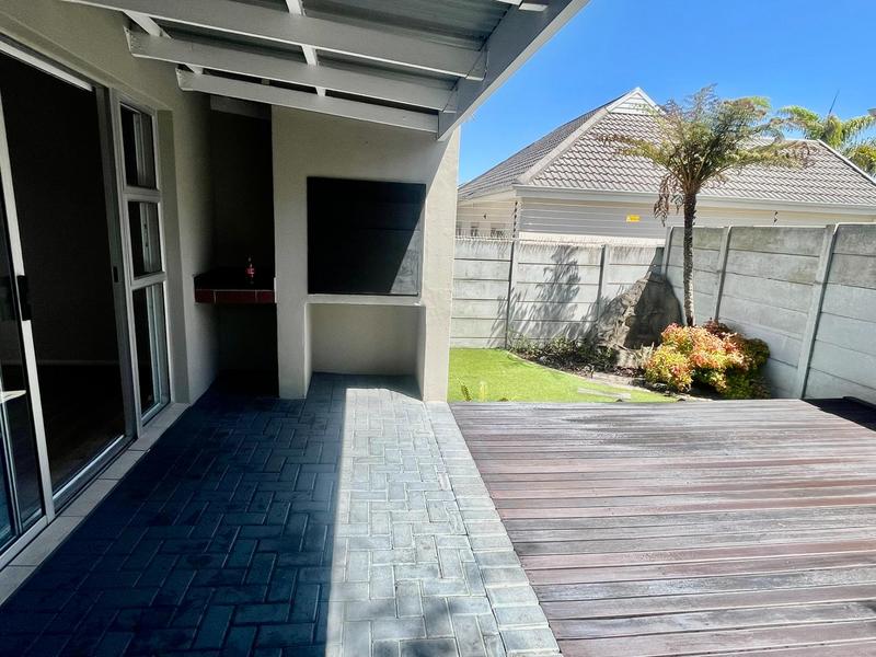 To Let 3 Bedroom Property for Rent in Sonstraal Heights Western Cape
